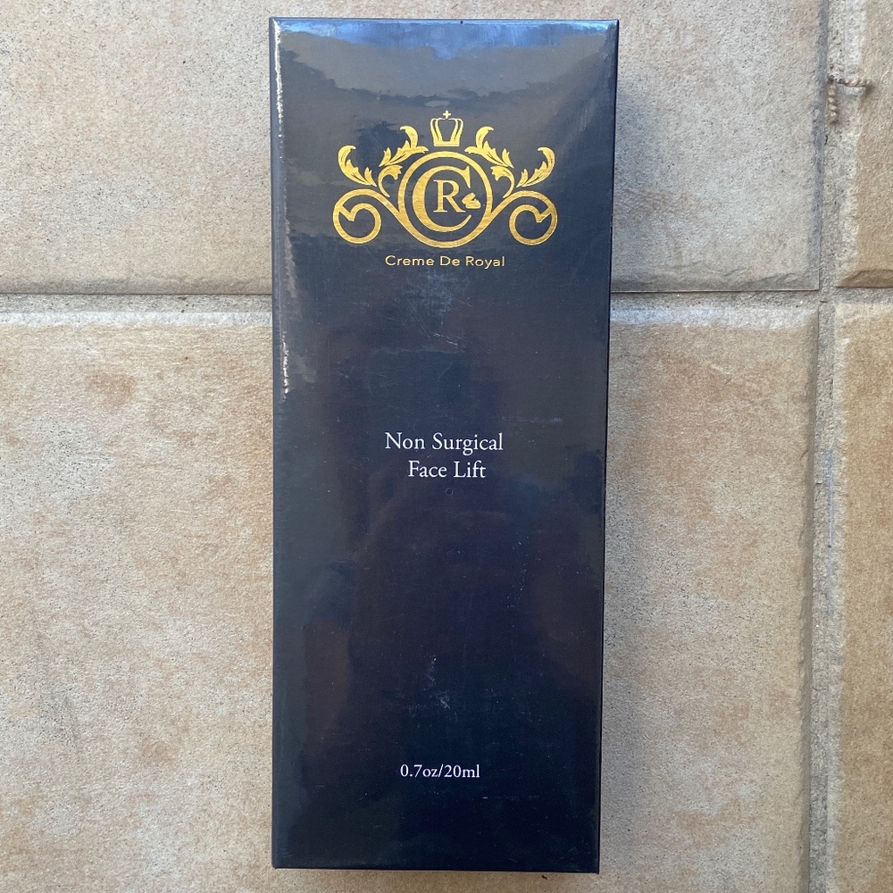Creme De Royal Non-Surgical Face Lift